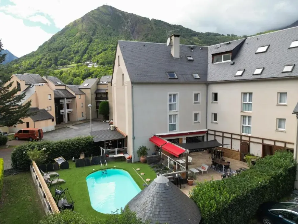 Hôtel hautes Pyrénées Saint-Lary-Soulan près de Le Tourmalet